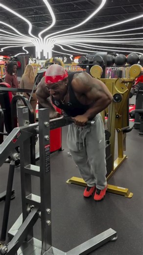 렙콘컴퍼니 on Instagram: "Video by @_thetakover_ ➡️ Triceps Push Down ➡ 트라이셉 푸시 다운 📩 Contact Us 📩 ▪e-mail ”repconcompany@naver.com“ or ”📤DM“ #madeinkorea #tricepspushdown #repconcompany #repcon #fitnessequipment gymequipment 렙콘컴퍼니 repcon"