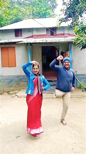 One leg Vs Two leg #dance #viral #foryou #viraldance #trending