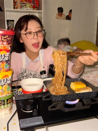 おやすみ、我が友よ！ 今日も、「美味しく」寝てね～ #ASMR #中華房 #麺ピー #料理