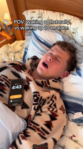 AHHHH 😂 #wakingup #alarm #VS | waking up