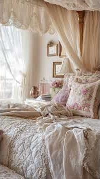 Soft Florals & Distressed Wood: Shabby Chic Dreams 🌸