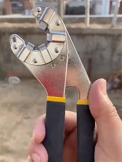 🤩 The 14-in-1 High-Carbon Steel Multitool Wrench is a versatile and heavy-duty manual tool designed to simplify a wide range of mechanical tasks. Whether you're working with pipes, bolts, or nuts, this wrench adapts effortlessly—saving time, reducing tool clutter, and improving efficiency. Its innovative self-adjusting jaw mechanism allows for a secure grip on various sizes of hexagonal fasteners and pipes with just a light squeeze. Crafted from high-carbon steel and finished with a polished, h