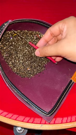 Jaicy Srikant on Instagram: "🪡Bead Inserting Tip 💫How to insert beads easily #beadsinsertingtip #newyear #newyearevent #christmassweater #holidaygreetings #christmasdeals #schoolevents #giftidea #womenfashion #casualwear #jaicyscreativedesigns"