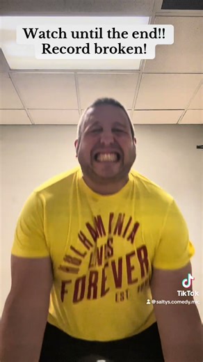 Guinness world record broken for the bicep curl!!! Watch until end you don’t want to miss it! #lift