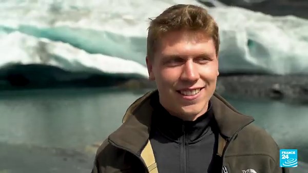 Peru: Cordillera Blanca's melting glaciers threaten towns in valley