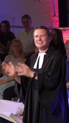 POV: Du besuchst unseren "The Greatest Showman"-Gottesdienst