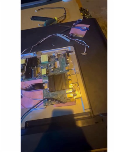 service de réparation et de maintenance a domicile pour tout vos problèmes de TV écran ( plasma ; LCD et LED ) ( QLED; OLED ) Contact: 0565406480 ( WhatsApp et ligne direct) #reparation_tv #réparateur_de_TV #reparation_a_domicile #Service_TV #reparateur #reparation