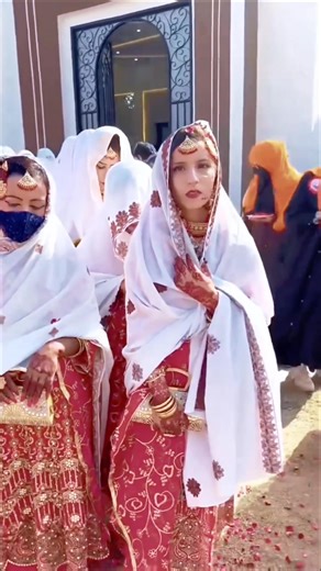 All The Dowry of 200 Brides | Biggest Pakistani Wedding | Grand Rakshabandhan Day This video features one of the biggest Pakistani weddings 2026, where 200 brides and grooms are married together in a grand collective wedding. All wedding expenses are completely free, including dowry, wedding food, bridal and groom preparation, full setup, and arrangements. Families, parents, and relatives attend this historic welfare wedding. This event reflects unity, support, and simplicity, showing a powerful