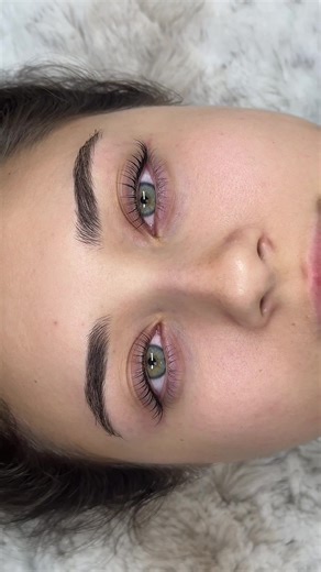 POV: you finally try a Korean lash lift 🤍 What makes a KLL different? It’s all about precision lash health. Instead of just curling the lashes, this technique: • lifts every lash individually • uses gentler processing • creates a soft, elongated lift • gives that clean “your lashes but better” look No extensions. No mascara. Just lifted natural lashes. #koreanlashlift #miamilashlift #miamilashes #browlamination #lashliftandtint