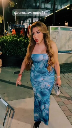 Vanessa y su Estilo Chuntaro: Una Fiesta Brillante