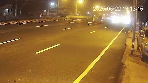 Six-wheel truck spins around median for 10 minutes after car crash