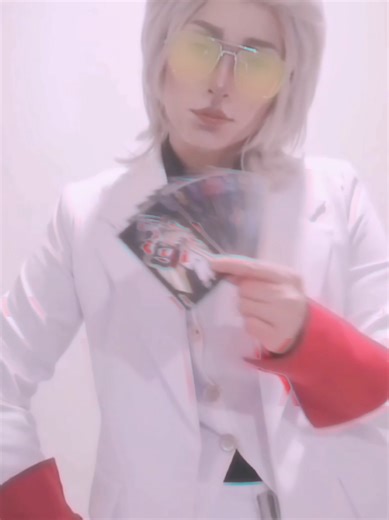 Cosplay y Maquillaje de Hero X de To Be Hero X