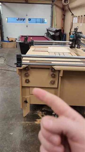 My friend Bill got a OneFinity X50 journeyman CNC and let me make a table for it.