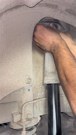 hyundai sonata rear shock absorber leakage replace 🛠️🚗 | How To Repair