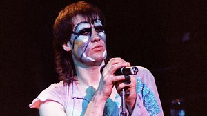 “Dismissed as bland, complacent and of the establishment, it was now outsider music. If you wanted to be a true rebel, you came out as a prog fan”: Five essential neo-prog albums of the 80s