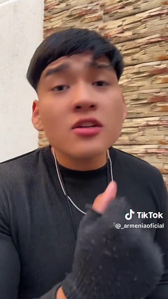 Homenaje a Yuri Ortuño con Tinkus