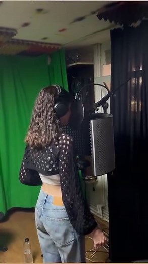 7.9K views · 508 reactions | In the recording room 殺 | Beatrice Florea - Singer | Facebook