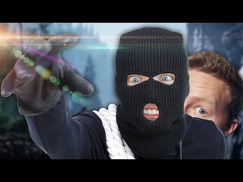 ON THE RUN! | A Way Out - Part 2 w/ Robin