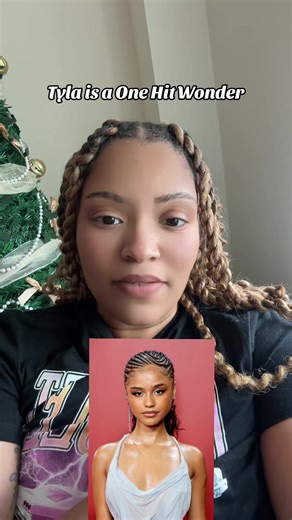 Is Tyla a flop or does she have the potential to be a star? Because I think she definitely can be on the same level as Rihanna with time of course 🤷🏽‍♀️ #tyla #tylawater #onehitwonder #tylatygers #letstalkmusic