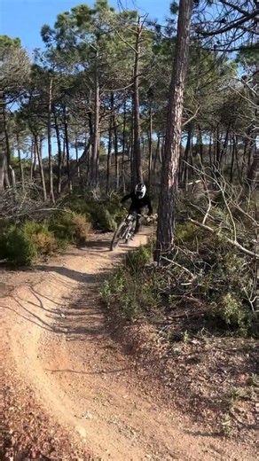 Beware of Folks with new bikes out on the trails after Christmas… it may look like this 😬😂 via: tom.twinforks | Nitro Circus