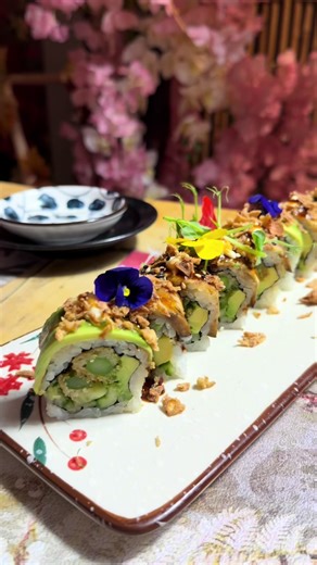 Good for you. Good for the planet 🌍💚 We have a whole vegan menu to nourish and enjoy 🌱 📍Stamford 📍Ely 📍Saffron Walden www.sushiandsalad.com #vegan #veganfoodspot #japanesecuisine #japanesefood #plantbasedfood