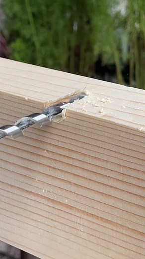 1.1K views | A simple way to turn a square wood piece into a round one. #woodworking #DIY | Tips & Hacks | Facebook