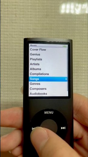 iPod Nano (4th Generation) Quick Review in 2025 + CoverFlow Preview + The Black Spot #ipod