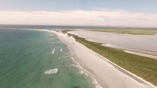 Did you know that Orkney has more than 70 islands, full of unique heritage and fascinating attractions? You can explore rugged coastines, deserted beaches and wonderful wildlife across our archipelago 🏝️ 😀 See three islands in three days with our new Island Adventure itinerary - check it out ➡️ orkney.com/allseasons | orkney.com