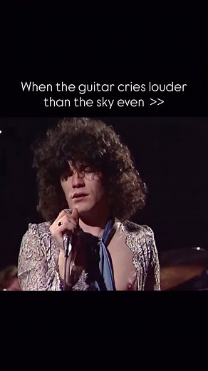 Tucked in the East Khasi Hills of Meghalaya, Mawsynram holds the title of the wettest place on Earth, receiving over 11,000 mm of rainfall annually. Monsoon clouds roll in like clockwork, drenching the lush green landscapes, echoing through limestone caves, waterfalls, and living root bridges. The constant drizzle shapes life here—from unique stilted homes to rich tribal traditions and the resilient spirit of the Khasi people. It’s not just rain—it’s rhythm, culture, and nature in its wildest ha