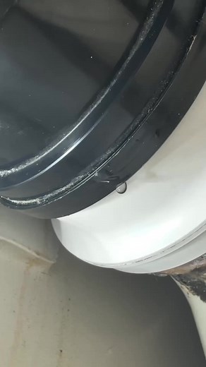 How to fix a leaking toilet pipe!#facebookreel #facebookviral #plumbing #asmr #plumber #tips #trend #facebookpost | Skill panda