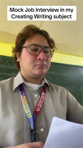 “Mock interview with my Grade 11 Creative Writing student! ✨ Seeing them think on their feet and express themselves is the best part! #CreativeWriting #MockInterview #teachersoftiktok #sirmariostories #TeacherLife #fypシ゚ #depedteacher #seniorhighschool #humss #PublicSchoolStories #matatagcurriculum