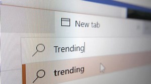 Typing Trending Web Browser Search Bar Stock Footage Video (100% Royalty-free) 17292706 | Shutterstock