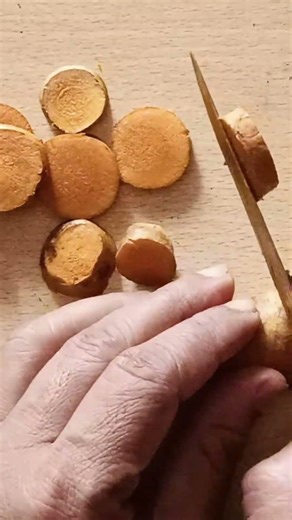 Organic Haldi powder #turmeric #organic #purehaldi#homemade