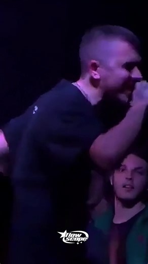 Uzi ve Motive ile Yıldızlara Doğru: Ou