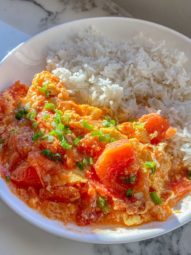 Chinese Tomato Egg Stir-Fry (番茄炒蛋) - Cook With Dana