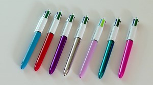 Dans les coulisses de la fabrication du stylo Bic 4 couleurs, qui fête ses 50 ans