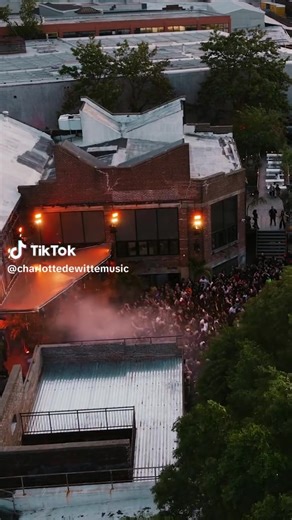 Vidéos de channel542 (@channel542) avec son original - channel542