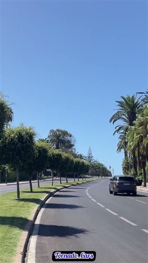 RANGE ROVER SVR Acceleration Sounds!