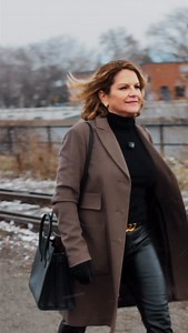 Petit aperçu de qui je suis, de ce qui me garde énergisée au quotidien, de mon travail que j’adore… et je vous présente aussi ma complice à quatre pattes, Sofia 🐶 | Groupe Immobilier Katia Samson Real Estate Group