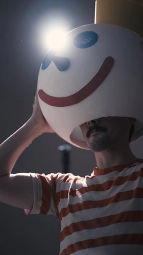 Jake in the Box Face Reveal Reaction! Who Is Behind the Mascot?