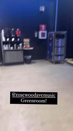 A little green room rehearsal playing our unreleased song, “Found You Anyway” right before hitting the Alberta Association of Agricultural Societies Convention stage! 😍🌹 | Rosewood Ave