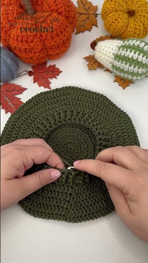 Crochet Fall Beret | Find the full tutorial on the Channel #windingroadcrochet #crochetpatterns
