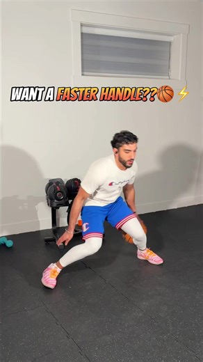 Want a faster handle??🏀⚡️ then start dribbling a 10lb medicine ball‼️ 🚨*** wear gloves to protect your hands🧤🏀 #basketballtraining #basketballdrills #ballhandlingdrills #handles #ballhandling