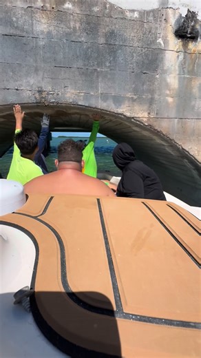 Fun day of lobstering and enjoying the sandbar with this family visiting Key West from Texas. #keywest #keywestfl #thingstodoinkeywest #floridakeys #lobster #fyp #lifeontherockscharters #sandbar #visitkeywest | Life On the Rocks Charters