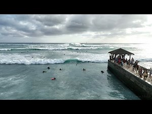 Code Red II Swell Hits Waikiki (July 16, 2022) 4K