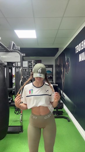 Laura Röhrig: Hot Looks and Fun Moments