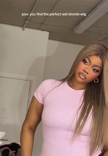 any current hyper fixation is me in this ash blonde wig from @Wavymyhair Store @Wavymyhair 🥹🎀✨ - this is the 7x5 glueless wig and it’s sooo easy to install. #gluelesswigs #ashblondehair #wavymyhair #tiktokshopwigs #domyhairwithme