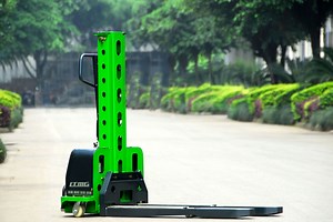 [Hot Item] Lifting Equipment Portable Forklift Mini Stacker 500kg 0.5 Ton Semi Electric Stacker