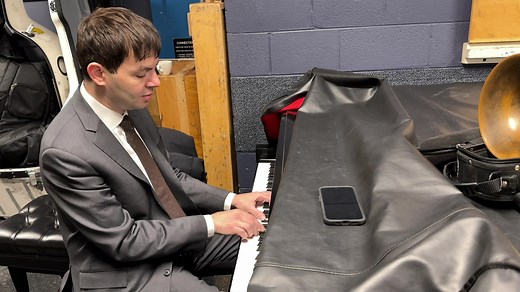 119K views · 6.2K reactions | Our piano player, Dan Nimmer warming up on Duke Ellington “Satin Doll” before tonight’s show at Chicago Symphony Hall | Wynton Marsalis | Facebook