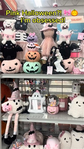Think pink… even for Halloween! 🎀🎃#PinkHalloween #HalloweenFinds
